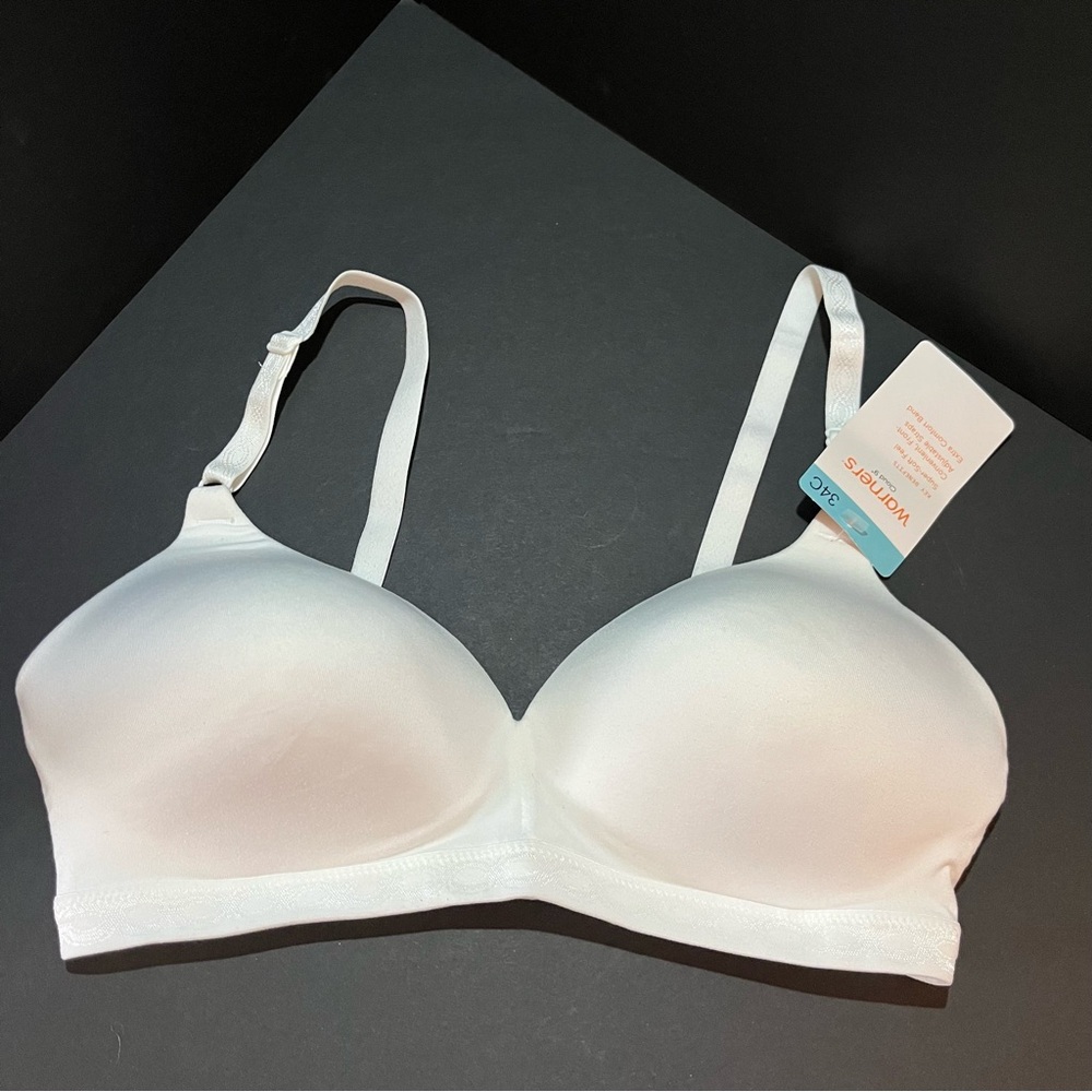 NWT Warner’s bra all you need Cloud 9 wireless lightly lined white 34C